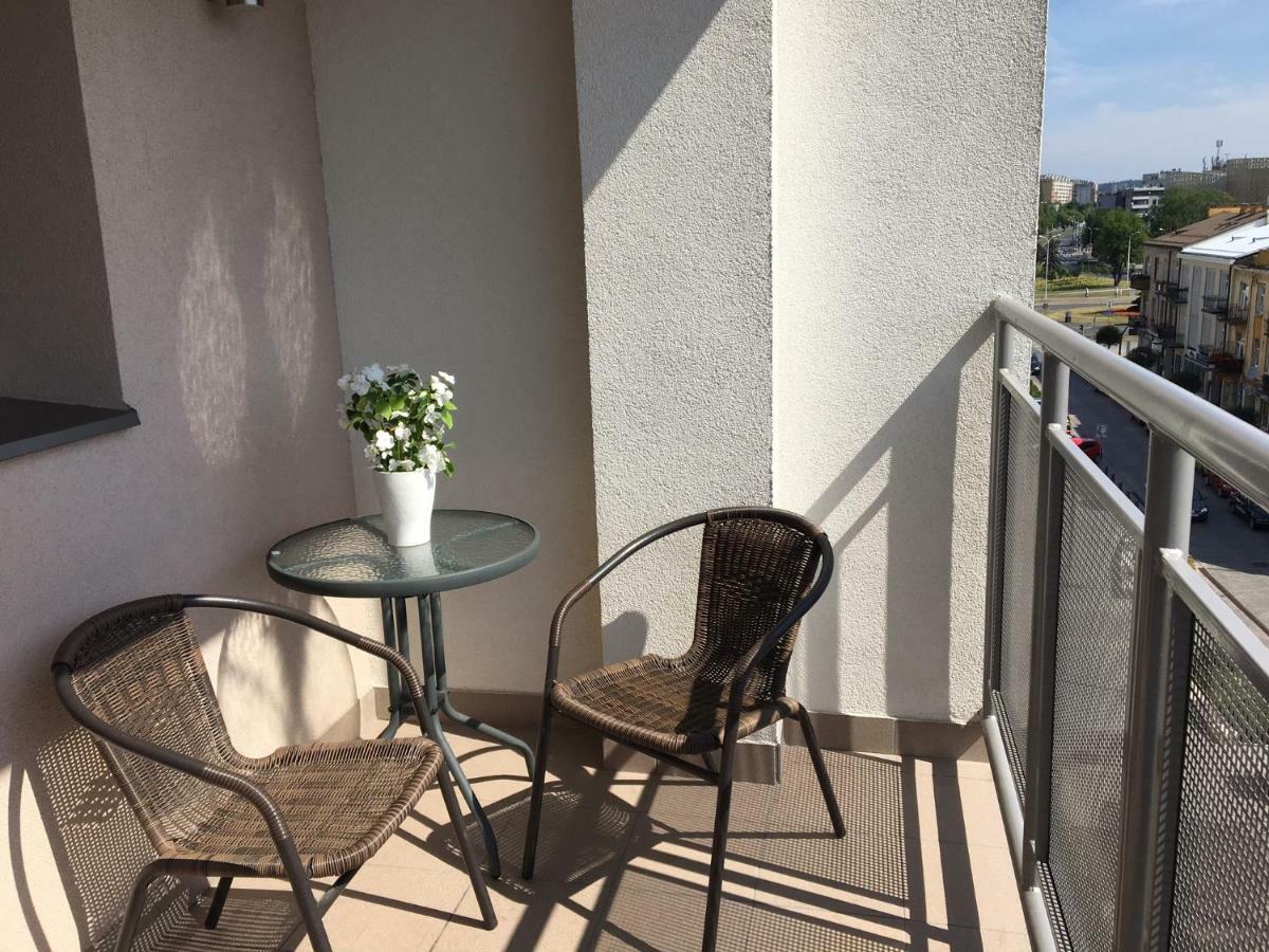 Family & Business Elegant Rynek Centrum Downtown - 2 Bedroom, Balcony, Parking * Kielce