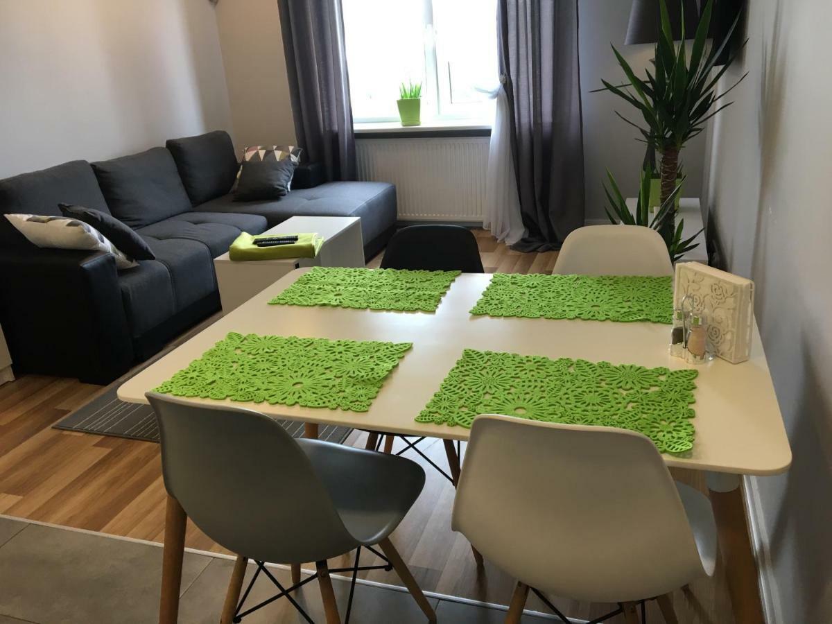Family & Business Elegant Rynek Centrum Downtown - 2 Bedroom, Balcony, Parking *