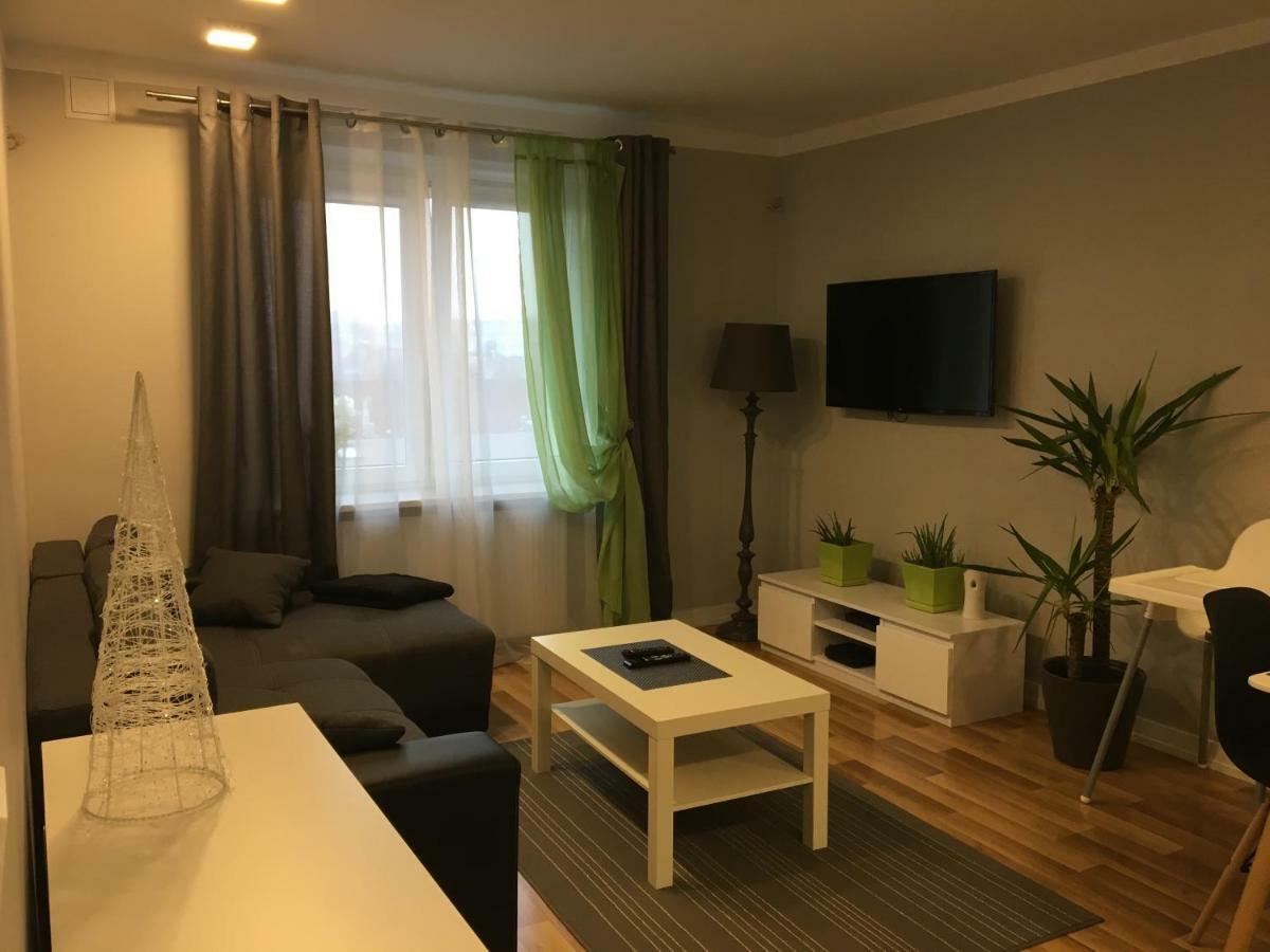 Apartment Family & Business Elegant Rynek Centrum Downtown - 2 Bedroom, Balcony, Parking Kielce